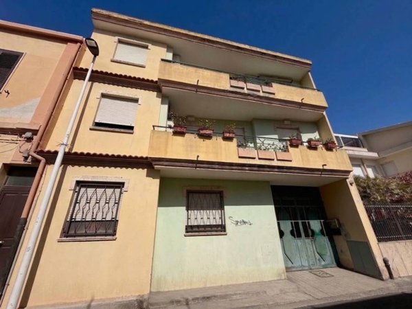 appartamento in vendita a Quartu Sant'Elena in zona Centro Storico