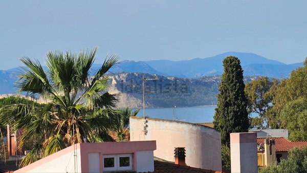 casa indipendente in vendita a Quartu Sant'Elena in zona Foxi