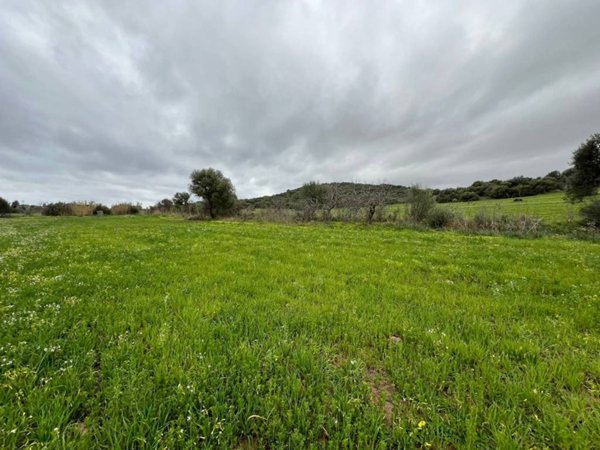 terreno edificabile in vendita a Sarroch
