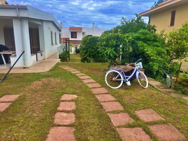 casa indipendente in vendita a Sarroch