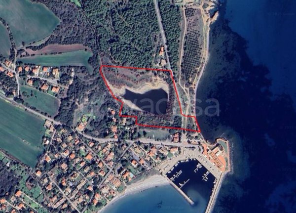 terreno edificabile in vendita a Sarroch