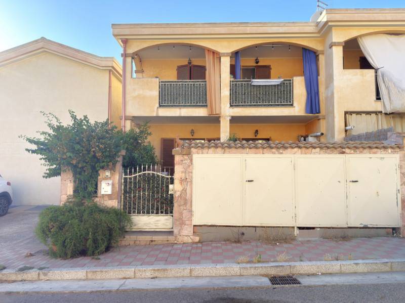 casa indipendente in vendita a Sarroch