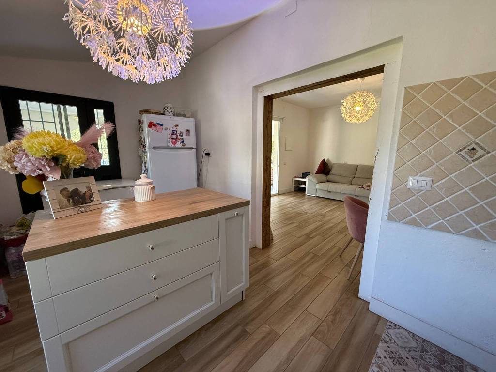 casa indipendente in vendita a Sarroch