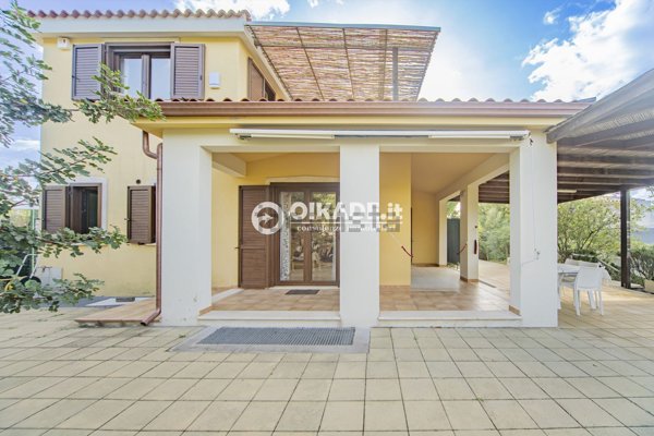 casa indipendente in vendita a Sarroch