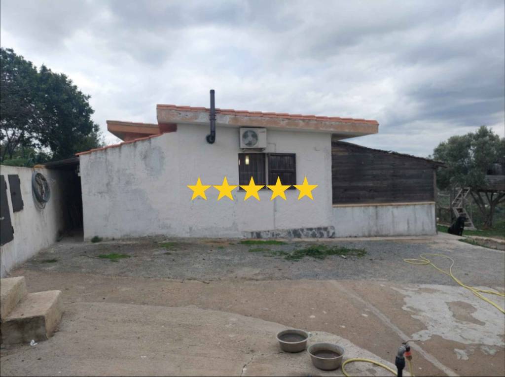 casa indipendente in vendita a Sarroch