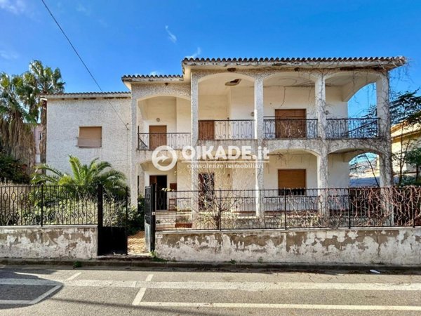 casa indipendente in vendita a Sarroch