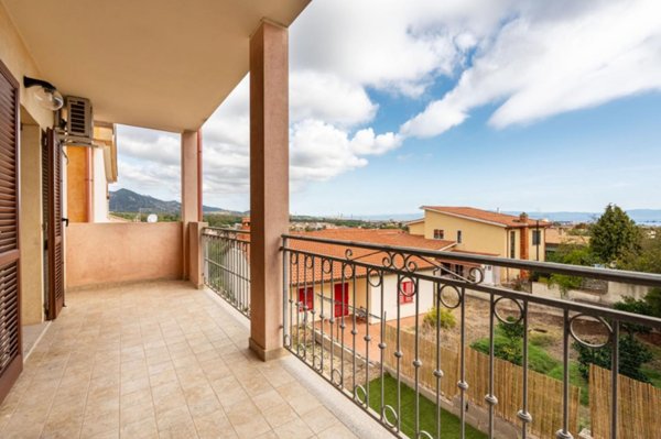 casa indipendente in vendita a Sarroch