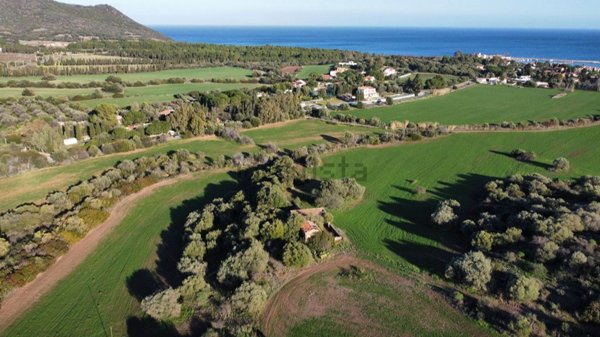 terreno edificabile in vendita a Sarroch