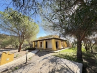 casa indipendente in vendita a Sarroch