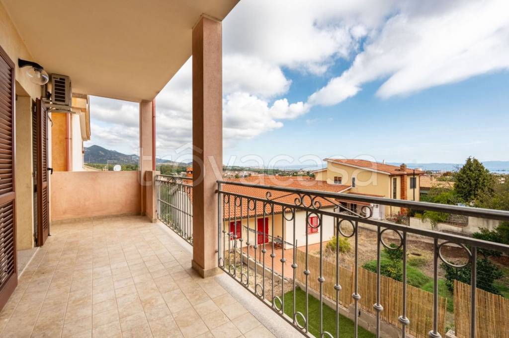 casa indipendente in vendita a Sarroch