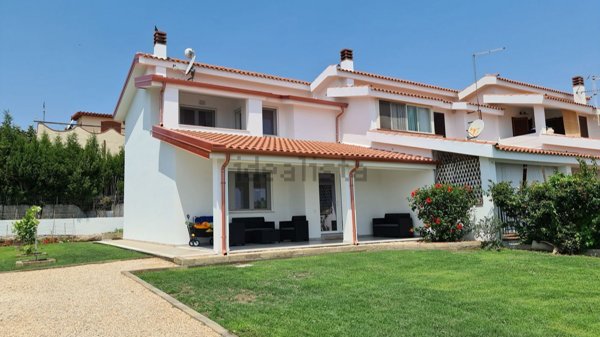 casa indipendente in vendita a Sarroch