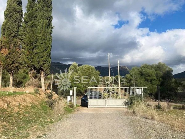 terreno agricolo in vendita a Sarroch