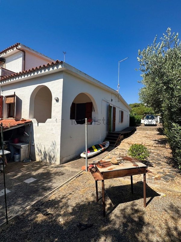 casa indipendente in vendita a Sarroch
