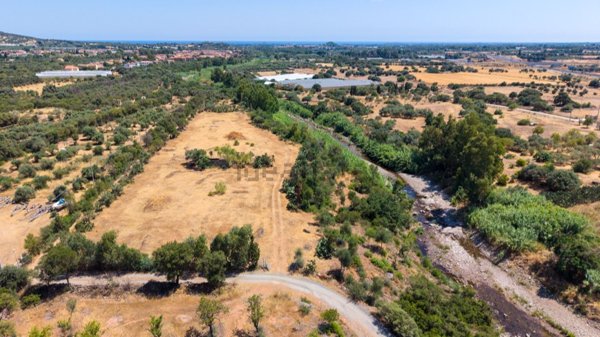 terreno agricolo in vendita a Sarroch