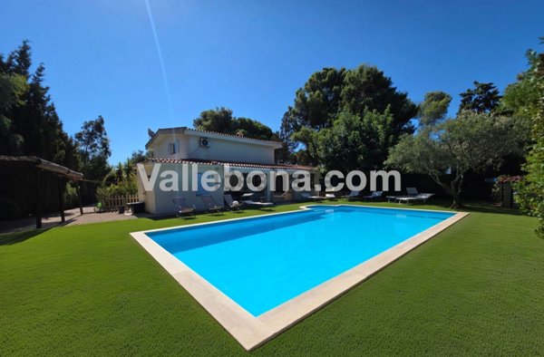 casa indipendente in vendita a Sarroch