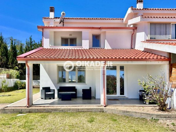 casa indipendente in vendita a Sarroch