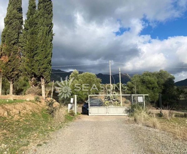 terreno in vendita a Sarroch
