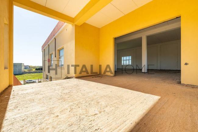 locale commerciale in vendita a Selargius
