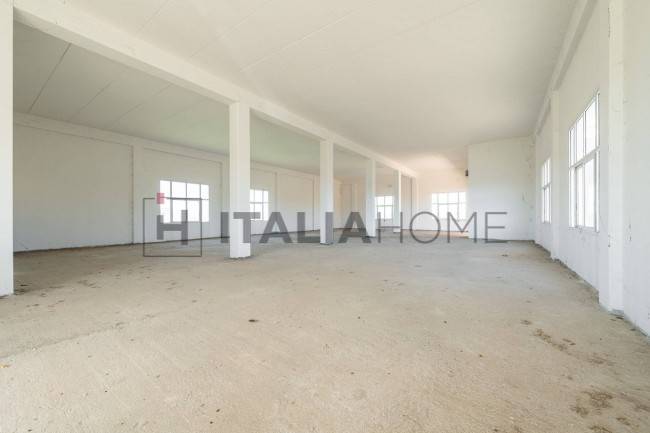 locale commerciale in vendita a Selargius