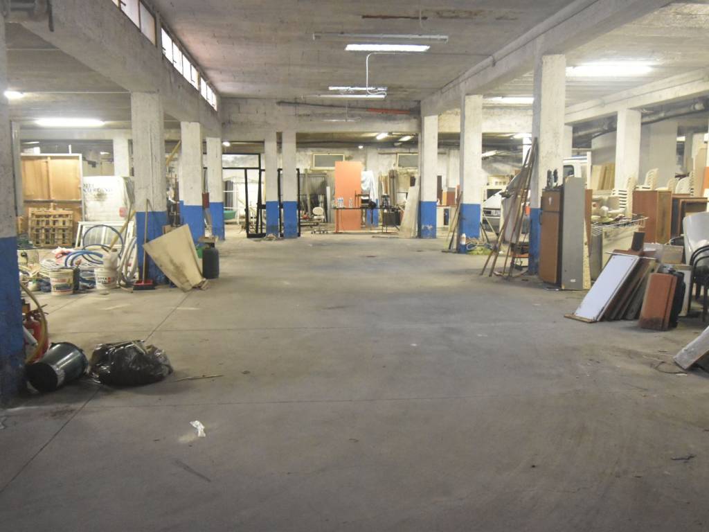 locale commerciale in vendita a Selargius