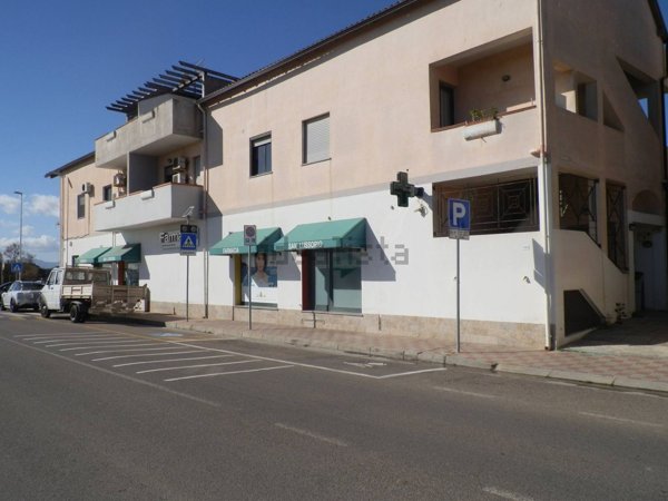 locale commerciale in vendita a Selargius