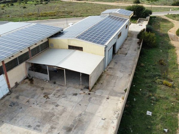 locale commerciale in vendita a Selargius