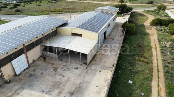 locale commerciale in vendita a Selargius