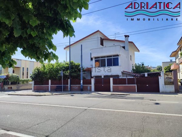 casa indipendente in vendita a Selargius