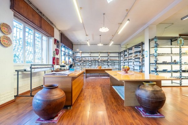 locale commerciale in vendita a Selargius