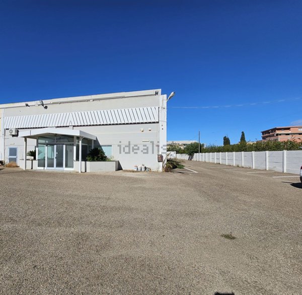locale di sgombero in vendita a Selargius