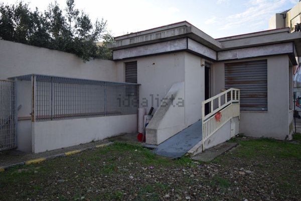 locale commerciale in vendita a Selargius