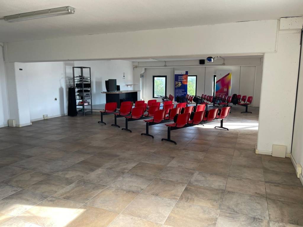ufficio in vendita a Selargius