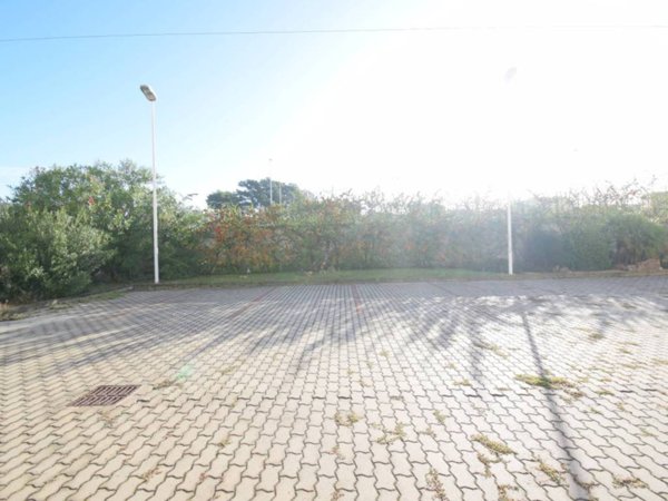 box auto in vendita a Selargius in zona Su Planu