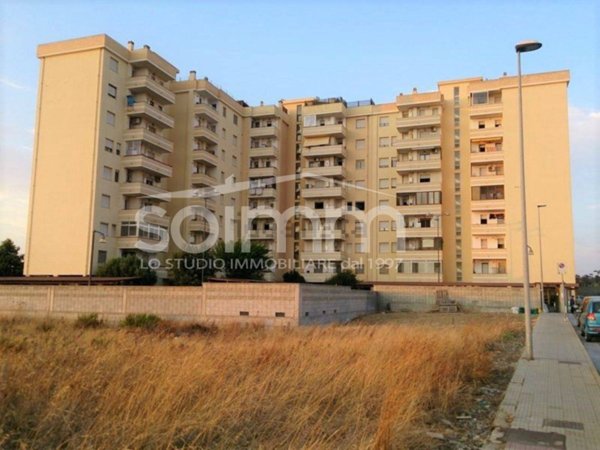 locale di sgombero in vendita a Sestu in zona Cortexandra