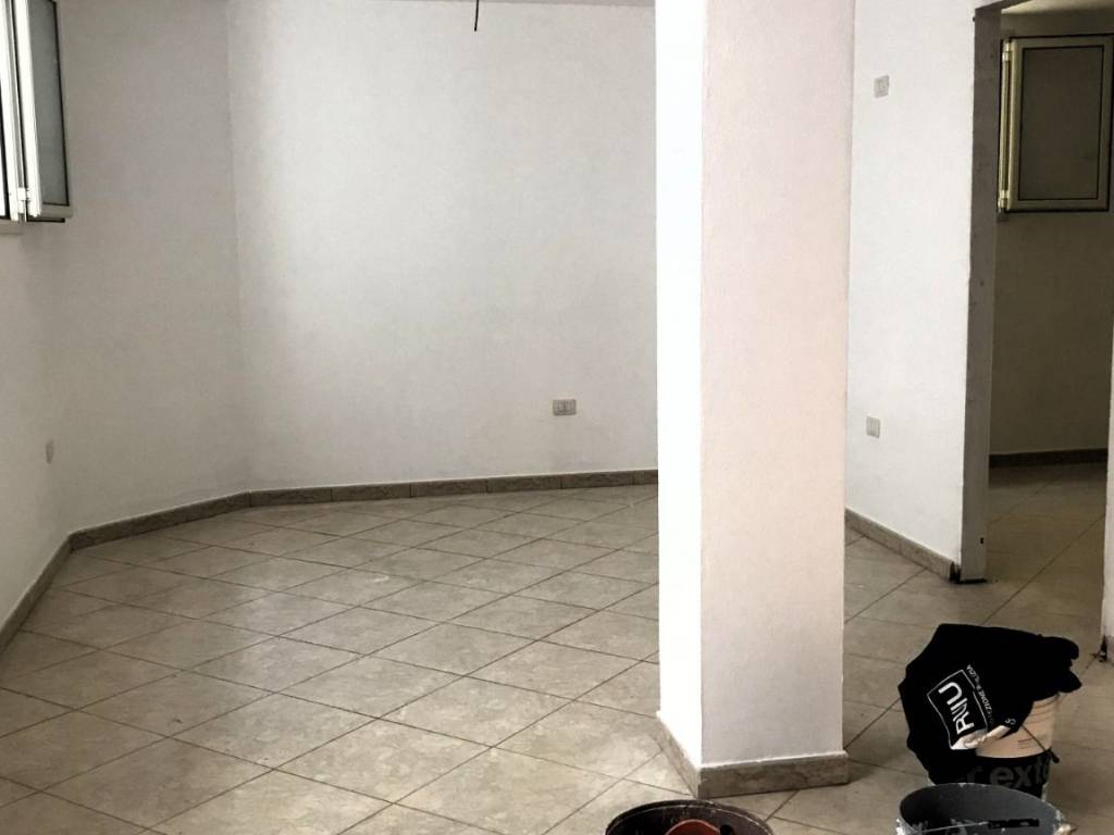 locale commerciale in vendita a Sestu