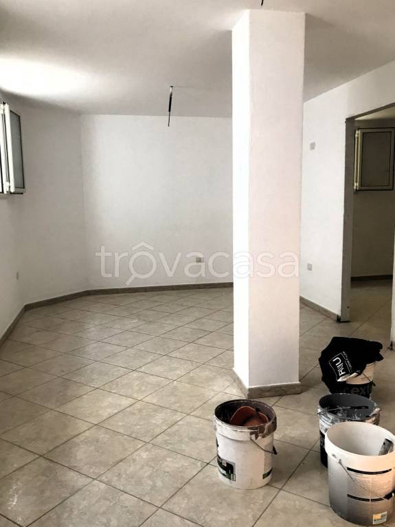 locale commerciale in vendita a Sestu