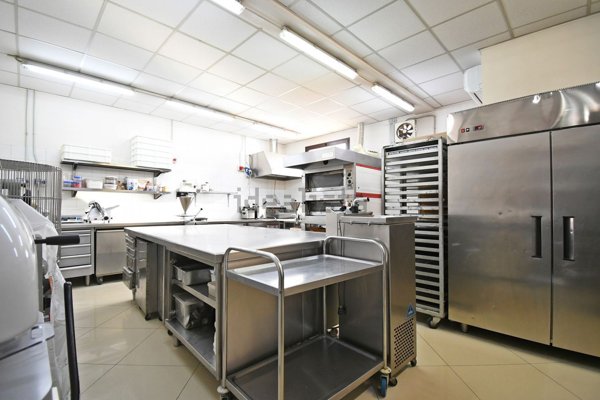 negozio in vendita a Sestu