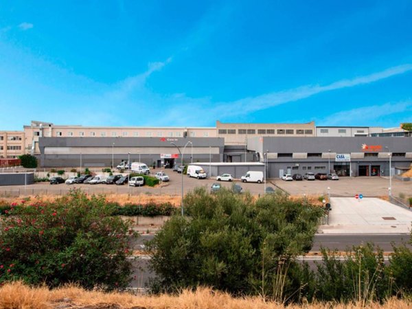 locale commerciale in vendita a Sestu