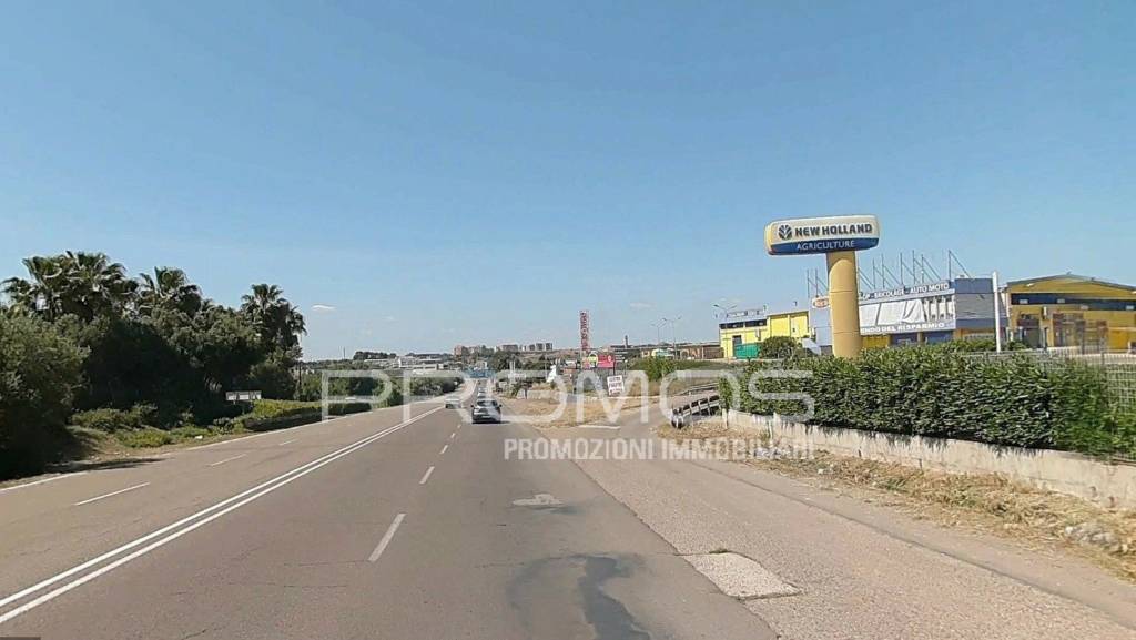 locale commerciale in vendita a Sestu