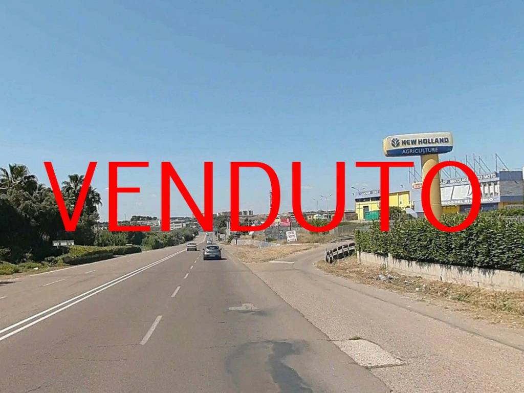 locale commerciale in vendita a Sestu