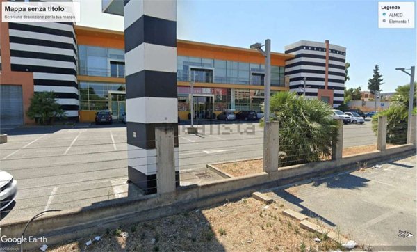 locale commerciale in vendita a Sestu