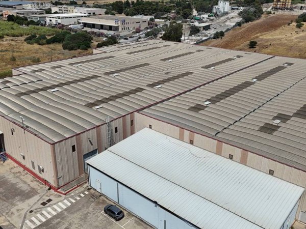 locale commerciale in vendita a Sestu