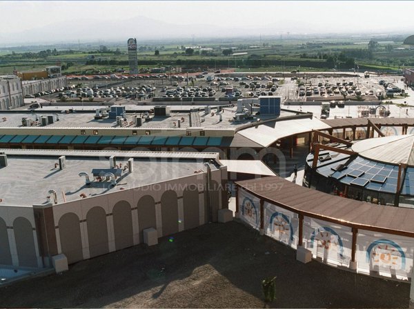 locale commerciale in vendita a Sestu in zona Cortexandra