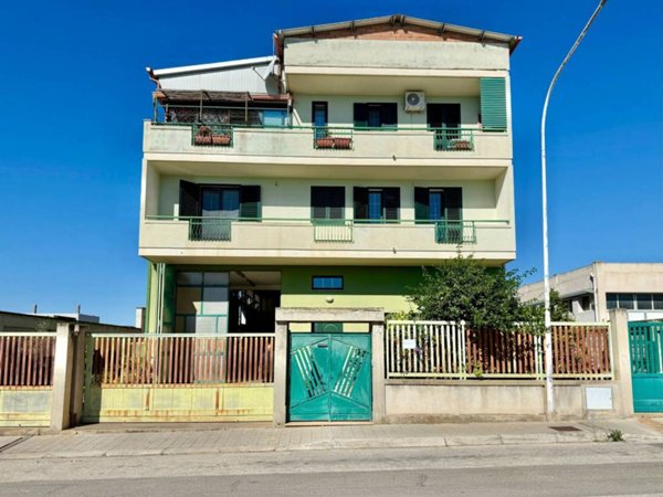 locale commerciale in vendita a Settimo San Pietro