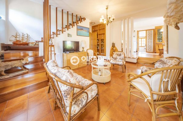 villa in vendita a Sinnai in zona Solanas