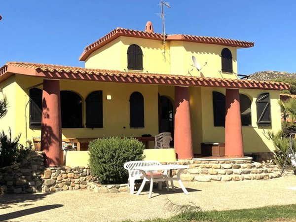 casa indipendente in vendita a Sinnai in zona Solanas