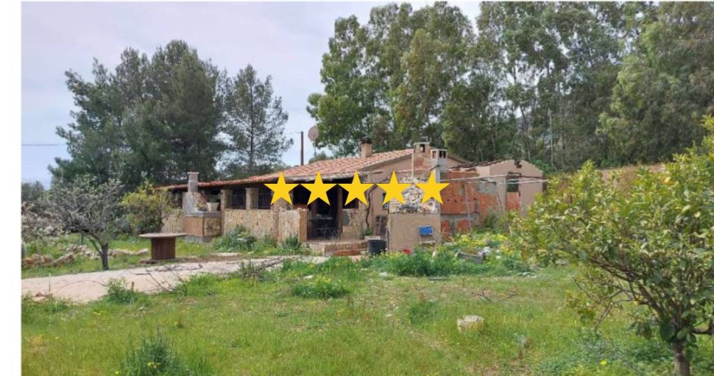 appartamento in vendita a Sinnai in zona Solanas