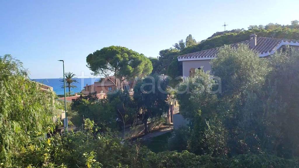 casa indipendente in vendita a Sinnai in zona Solanas