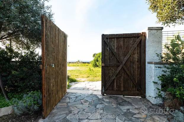 casa indipendente in vendita a Sinnai in zona Solanas