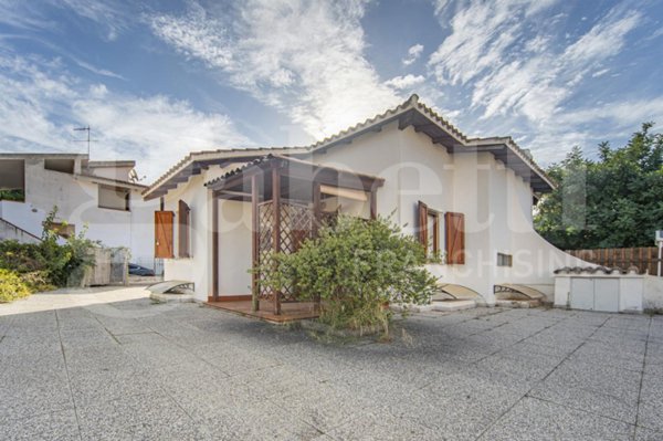 casa indipendente in vendita a Sinnai in zona Solanas